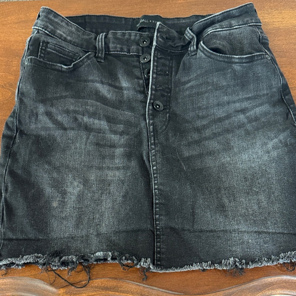 Kendall & Kylie Charcoal Button-Up Denim Skirt